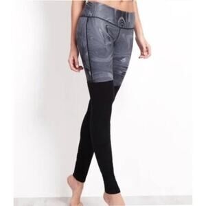 Alo Yoga Goddess Leggings Black Ribbed Ruched Gray Marble Size XS